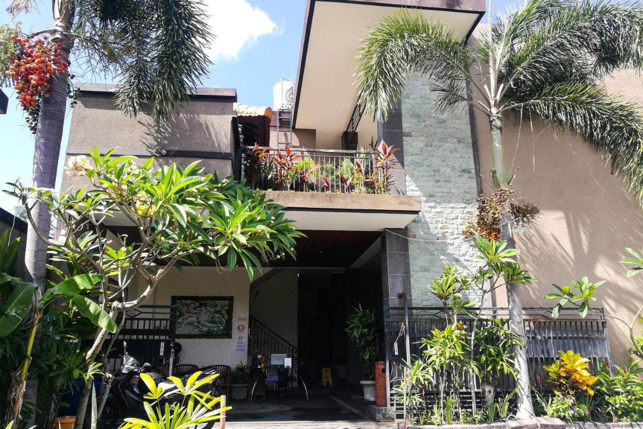 Oyo 3912 Wahyu Residence Bali Denpasar  Exterior photo
